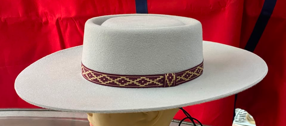 Sombrero de Paño Hueso
